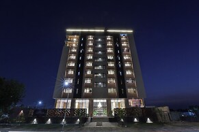 Hotel Empyrean
