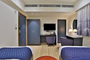 Hotel Empyrean