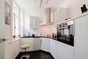 First Wohnen GmbH