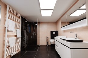 First Wohnen GmbH