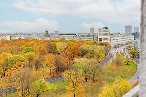 Warsaw Saski Garden Apartment by Renters