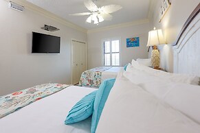 Phoenix Vi 61108 3 Bedroom Condo by Redawning