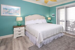 Phoenix Vi 61108 3 Bedroom Condo by Redawning