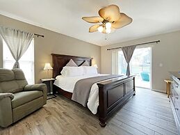 Solana Sunset 4 Bedroom Home by RedAwning