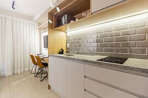 Charlie Uwin Brooklin