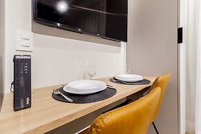 Charlie Uwin Brooklin