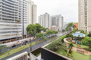 Charlie Uwin Brooklin