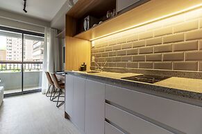 Charlie Uwin Brooklin