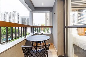 Charlie Uwin Brooklin