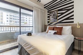 Charlie Uwin Brooklin