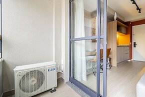 Charlie Uwin Brooklin