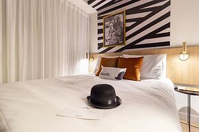 Charlie Uwin Brooklin