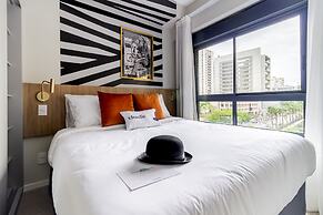 Charlie Uwin Brooklin