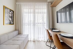 Charlie Uwin Brooklin