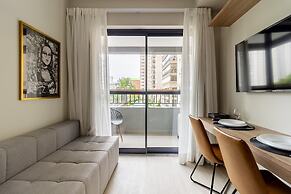 Charlie Uwin Brooklin