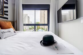 Charlie Uwin Brooklin