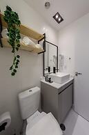 Charlie Uwin Brooklin