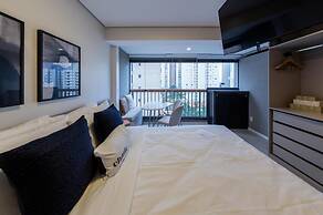 Charlie Uwin Brooklin