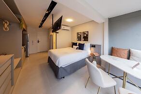 Charlie Uwin Brooklin