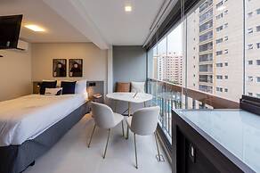 Charlie Uwin Brooklin