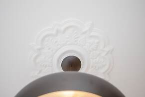 Liiiving - Modern Design Home