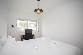 Liiiving - Modern Design Home