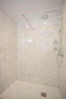 Liiiving - Modern Design Home