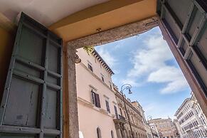 Piazza Venezia Charming Apartment