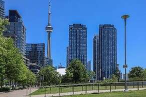 Toronto. 21 Iceboat 19 Floor