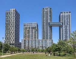 Toronto. 21 Iceboat 19 Floor
