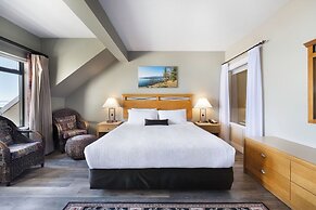 Sidney Waterfront Inn & Suites