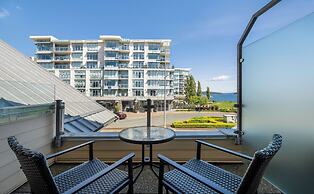 Sidney Waterfront Inn & Suites