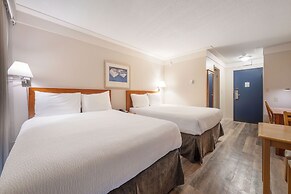 Sidney Waterfront Inn & Suites