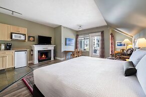 Sidney Waterfront Inn & Suites