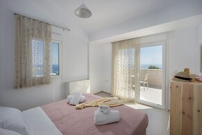 Blue Hills Villas by Estia