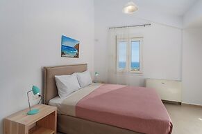 Blue Hills Villas by Estia