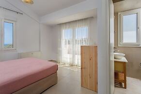 Blue Hills Villas by Estia