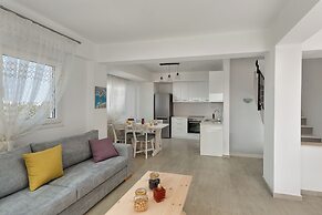 Blue Hills Villas by Estia