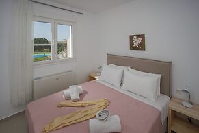 Blue Hills Villas by Estia