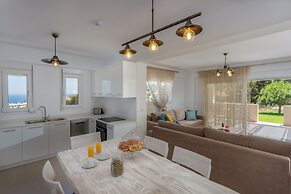 Blue Hills Villas by Estia