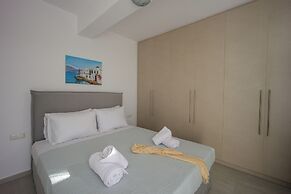 Blue Hills Villas by Estia