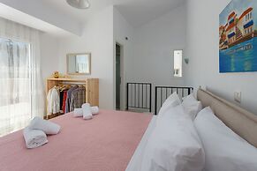 Blue Hills Villas by Estia