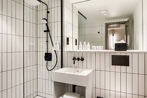 Southgate Hotel London