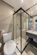 Charlie Nik Vila Mariana