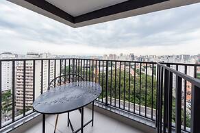 Charlie Nik Vila Mariana