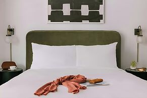 Sonder by Marriott Bonvoy Arlo Apartments Downtown