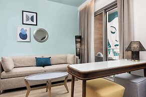 The Hiatus Clearwater Beach, Curio Collection By Hilton