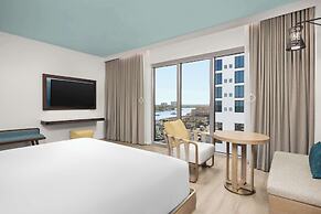 The Hiatus Clearwater Beach, Curio Collection By Hilton