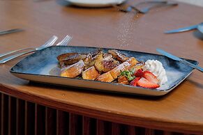 The Hiatus Clearwater Beach, Curio Collection By Hilton