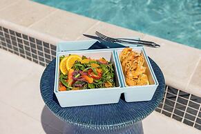 The Hiatus Clearwater Beach, Curio Collection By Hilton